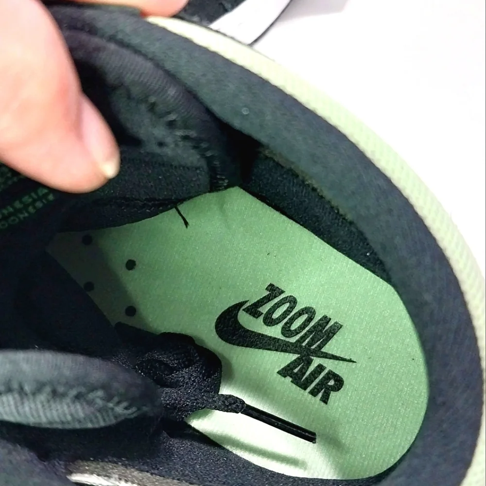 Air Jordan 1 Zoom CMFT 2 Honeydew Sneakers,‎ NWT, Size 9| EUR 42.5